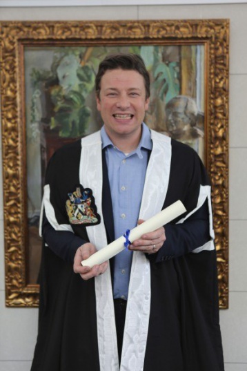 Джейми Оливер стал почетным членом Королевского колледжа
