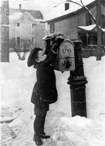 360 лет почтовому ящику